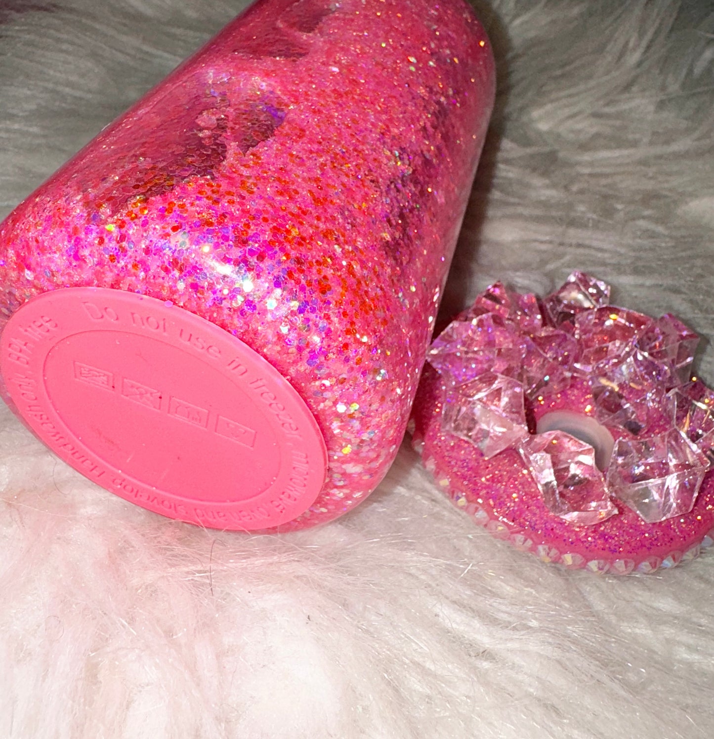 GEEZ LOUIZ ready to ship snow globe glass can w/ matching lid and silicone bottom