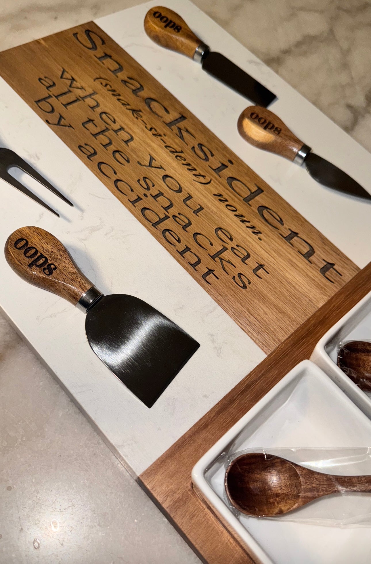 Snacksident engraved tray