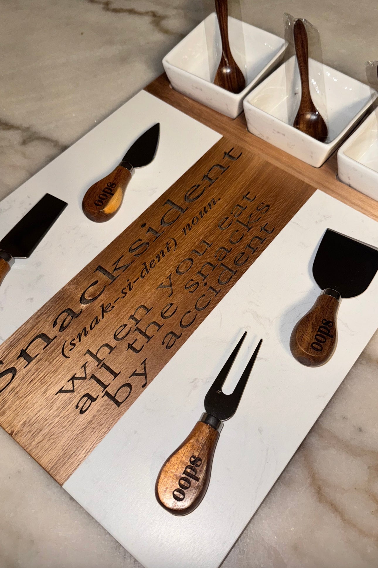 Snacksident engraved tray